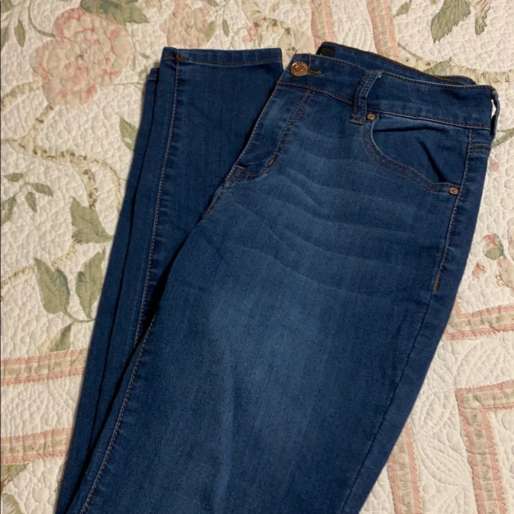 Skinny dark jeans,worn once,perfect condition.